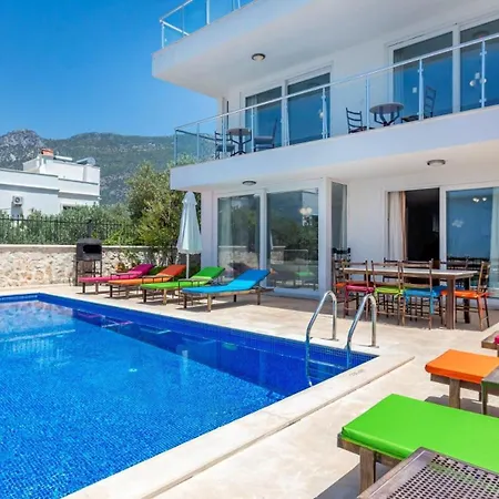 Kalkan 4 Bedroom Villa 1106